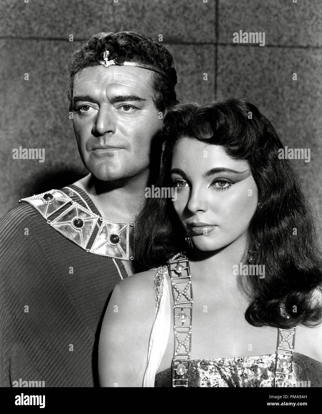 Jack Hawkins, Joan Collins, "Land der Pharaonen", 1955, Warner Bros.-Datei Referenz # 31955 897 THA Stockfoto