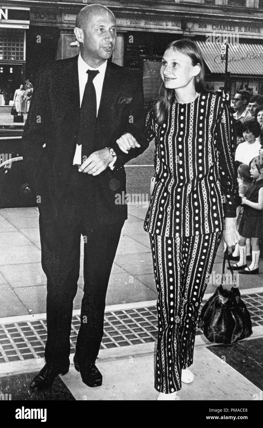 Donald Pleasance und Tochter Angela, 1966 © GFS/Hollywood Archiv - Alle Rechte vorbehalten File Reference # 32368 178 THA Stockfoto