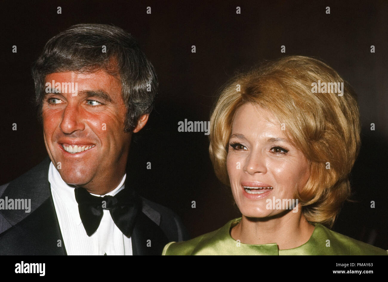 Burt Bacharach und Frau Angie Dickinson, circa 1970 Datei Referenz # 325557 055 THA Stockfoto