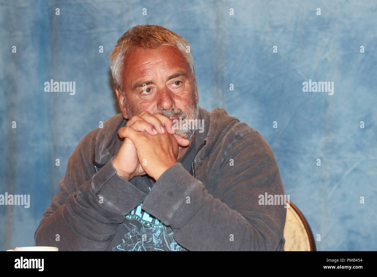 Luc Besson an 'Valerian und die Stadt der tausend Planeten' Pressekonferenz am 30. Juni 2017 im Four Seasons Hotel in Beverly Hills, Kalifornien. Keine Boulevardzeitungen. Keine USA Vertrieb für 30 Tage der Entstehung. Datei Referenz # 33349 031 GFS nur für redaktionelle Verwendung - Alle Rechte vorbehalten Stockfoto