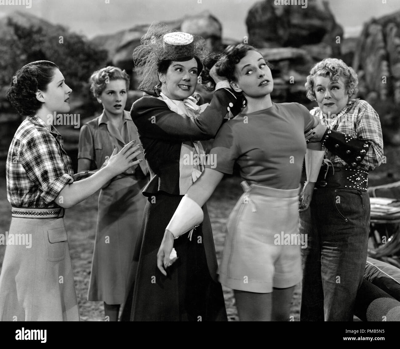 Norma Shearer, Joan Fontaine, Rosalind Russell, Paulette Goddard, Mary Boland, „The Women“ 1939 MGM File Reference # 33536 608THA Stockfoto