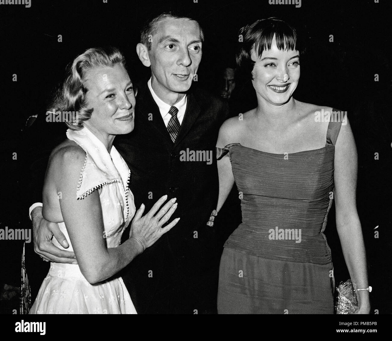 Juni Allyson, Aaron Spelling, Caroline Jones, ca. 1958 Datei Referenz # 33536 625 THA Stockfoto