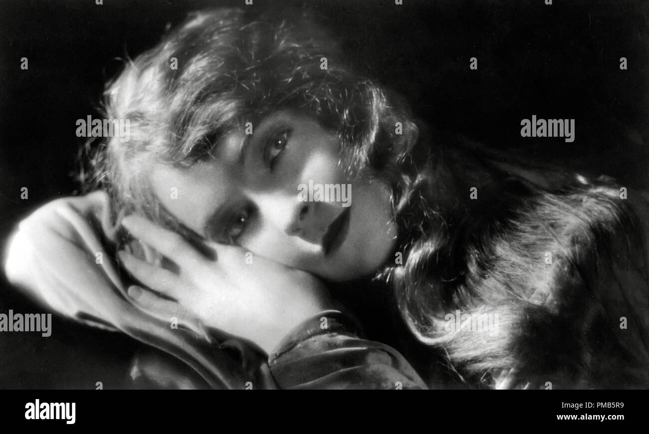 Lillian Gish, circa 1921 File Reference # 33536 638THA Stockfoto