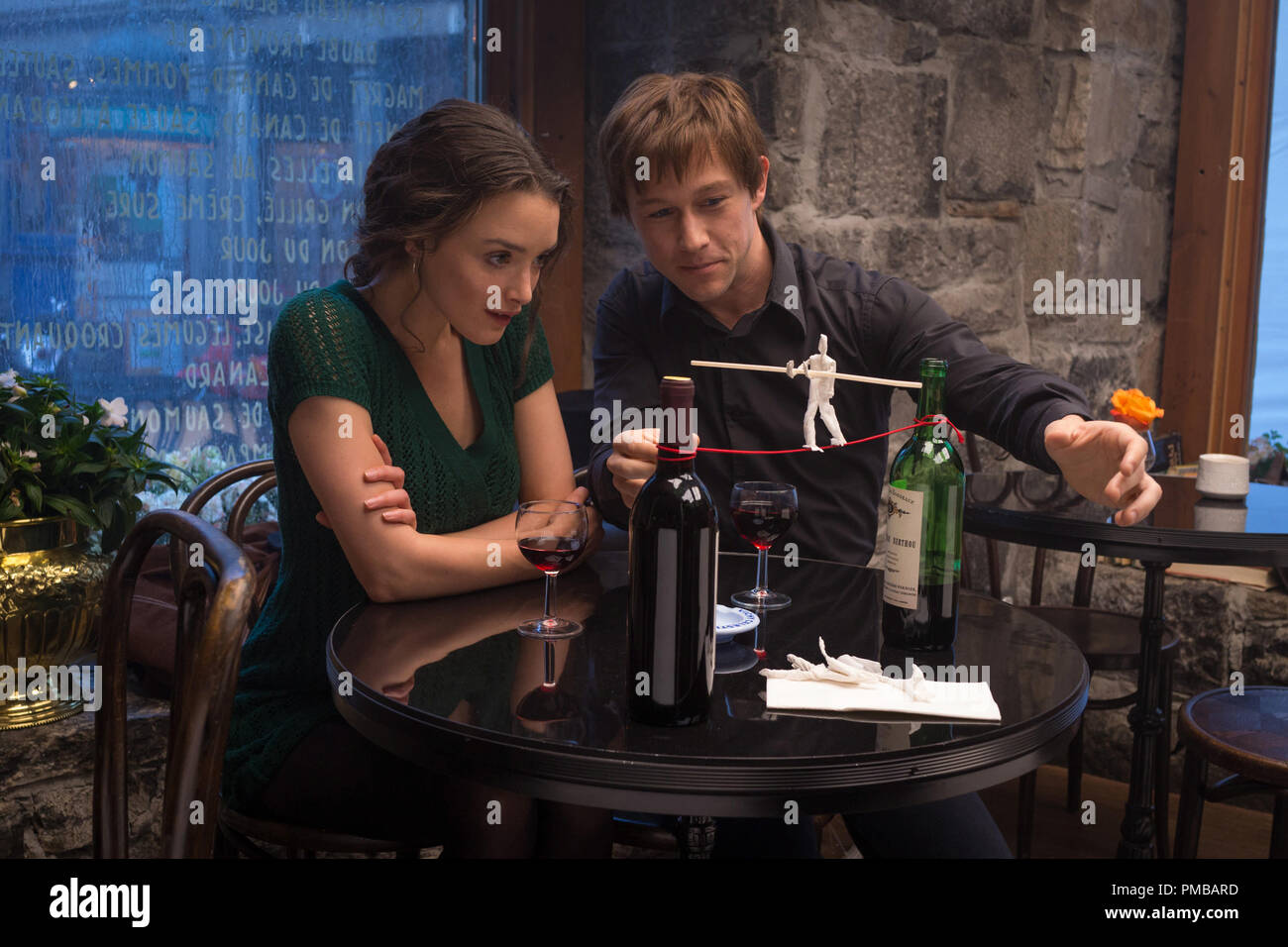 Annie (Charlotte Le Bon) und Philippe Petit (Joseph Gordon-Levitt) in TriStar Pictures'. Stockfoto