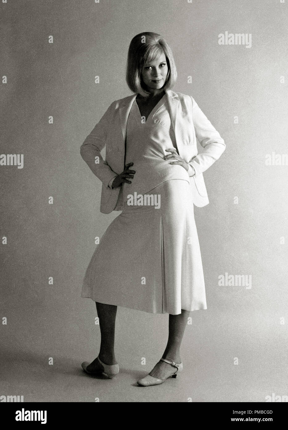Faye Dunaway in einem Studio Werbung immer noch von "Bonnie und Clyde" (1967), Warner Bros.-Datei Referenz # 32914_738 THA Stockfoto