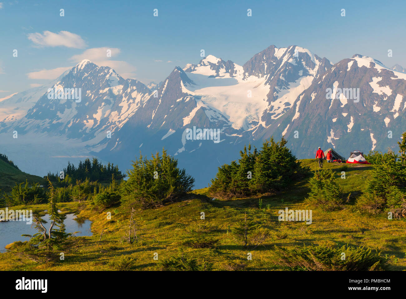 Rucksacktour auf den Spencer Gletscher Sitzbank, Chugach National Forest, Alaska. Stockfoto