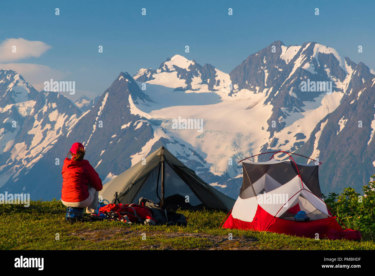 Rucksacktour auf den Spencer Gletscher Sitzbank, Chugach National Forest, Alaska. Stockfoto