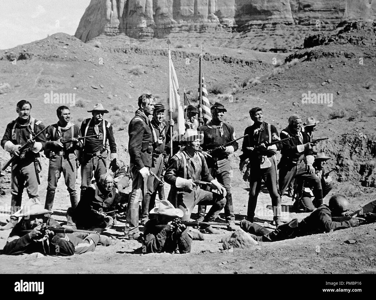 Henry Fonda, John Wayne, Victor McLaglen, Ward Bond, und Guy Kibbe, "Fort Apache", 1948 RKO Datei Referenz # 32603 172 THA Stockfoto