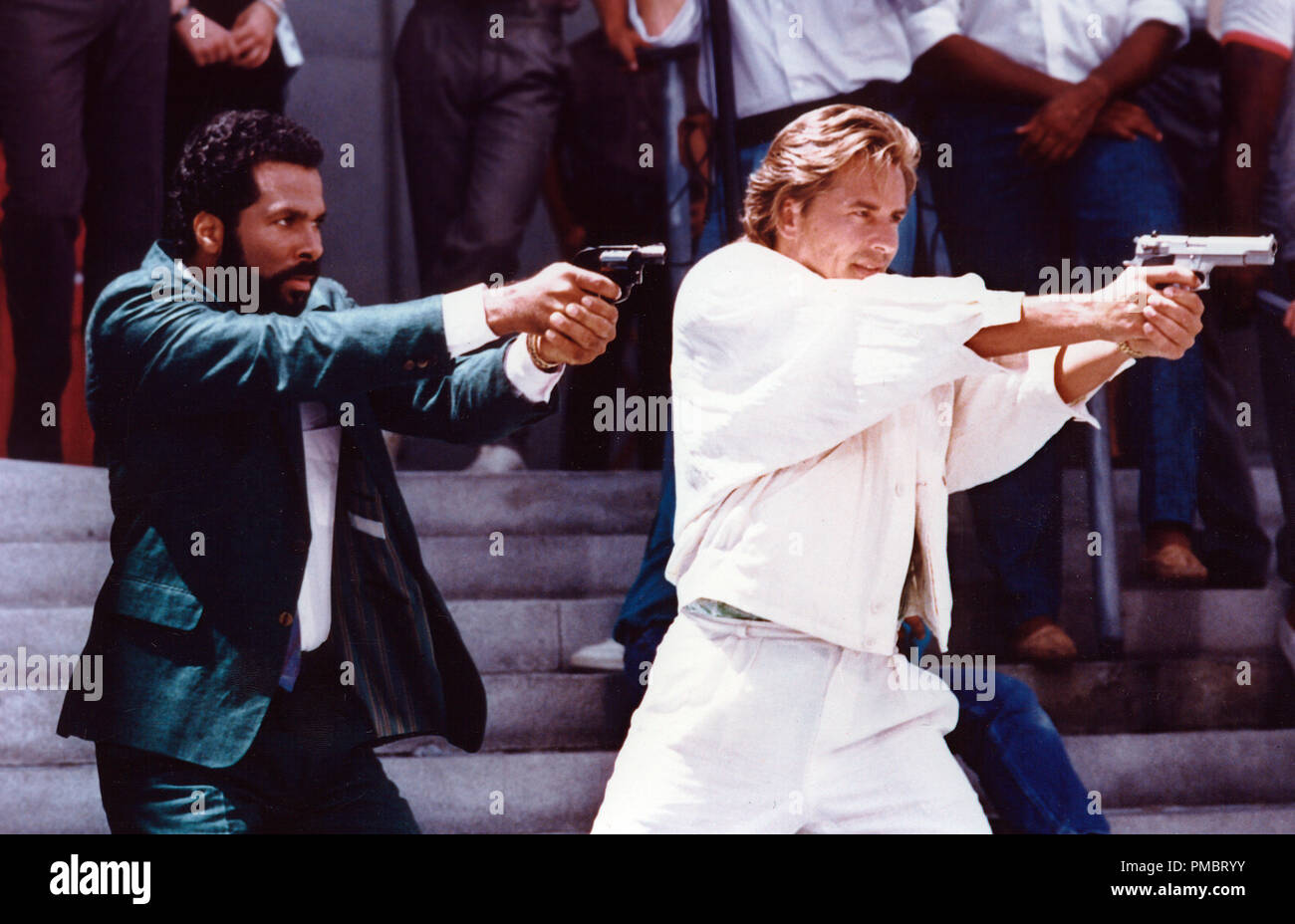 Studio Werbung noch von 'Miami Vice' Philip Michael Thomas, Don Johnson 1986 Alle Rechte vorbehalten Datei Referenz # 32914 149 THA für die redaktionelle Nutzung nur Stockfoto