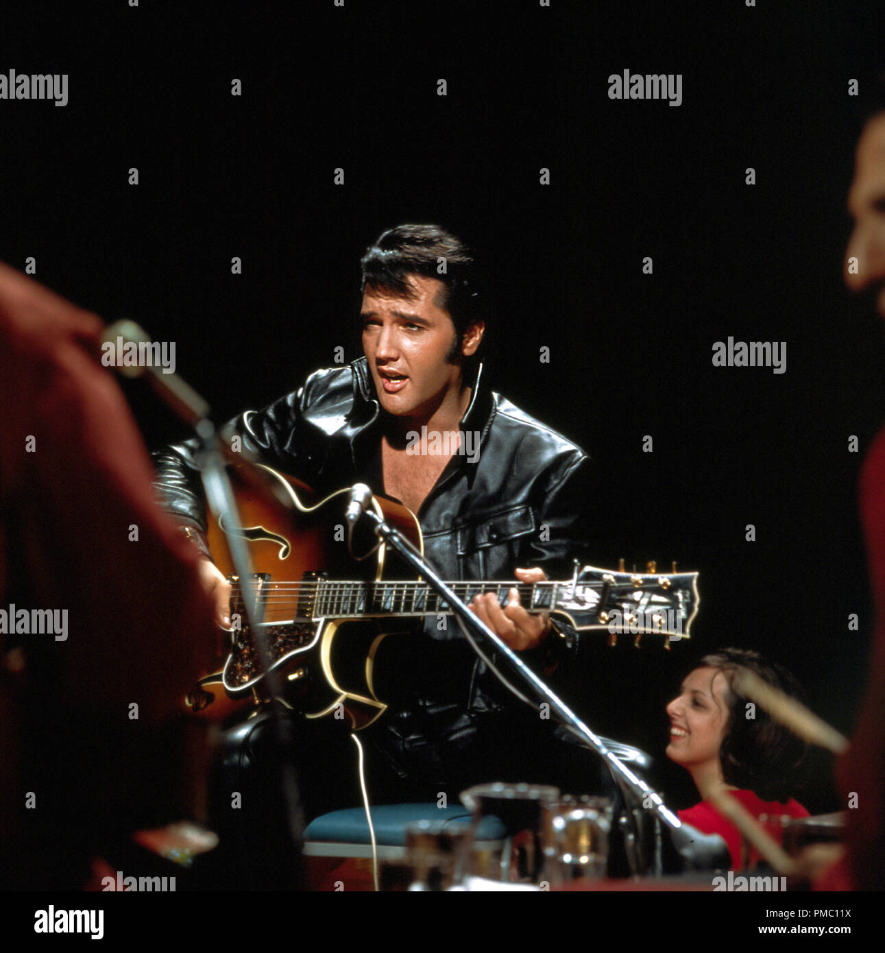 Werbung immer noch von Elvis Presley auf seinem 1968 Comeback Special für Fernsehen, (1968) ABC-Datei Referenz # 33595 063 THA Stockfoto Werbung immer noch von Elvis Presley auf seinem 1968 Comeback Special für Fernsehen, (1968) ABC-Datei Referenz # 33595 063 THA Stockfoto