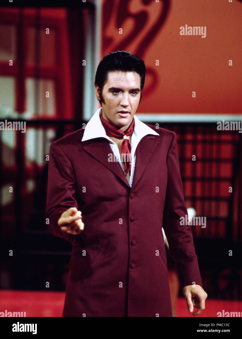 Elvis Presley auf seinem 1968 Comeback Special für Fernsehen, (1968) ABC-Datei Referenz # 33595 106 THA Stockfoto Elvis Presley auf seinem 1968 Comeback Special für Fernsehen, (1968) ABC-Datei Referenz # 33595 106 THA Stockfoto