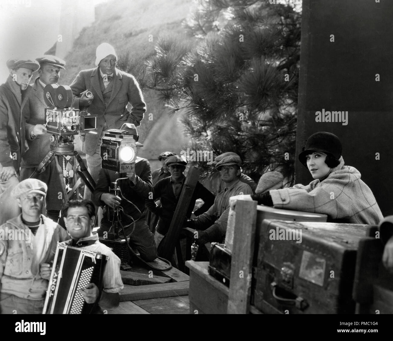 Regisseur F.W. Murnau, Margaret Livingston, Sunrise: A Song of Two Humans (1927) Fox Film Corporation File Reference # 33595 463THA Stockfoto