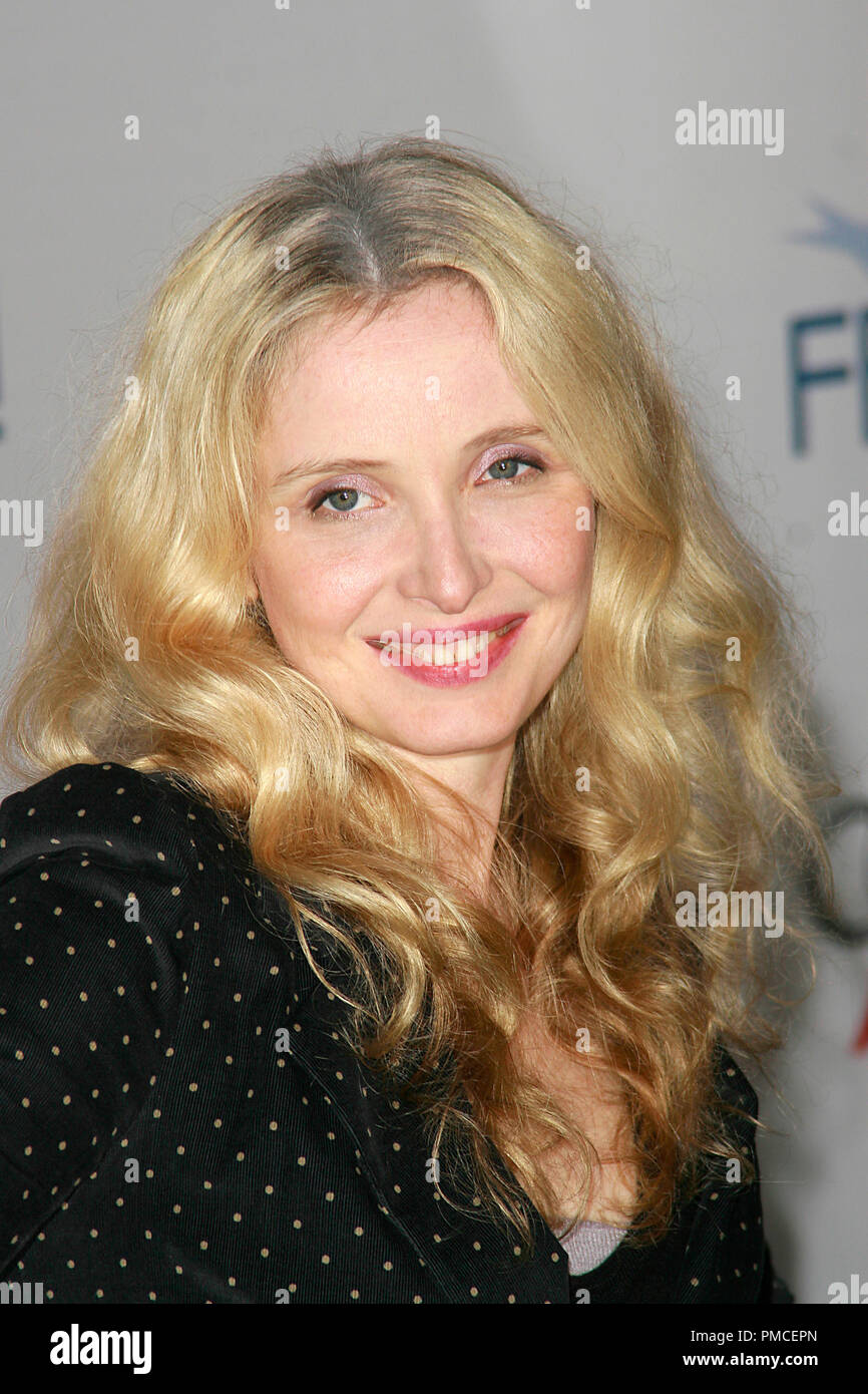 "Persepolis" (Premiere) Julie Delpy 21-30-2007/ArcLight Kinos/Los Angeles, CA/Sony Pictures Classics/© Joseph Martinez/Picturelux - Alle Rechte vorbehalten File Reference # 23240 0016 PLX nur für redaktionelle Verwendung - Alle Rechte vorbehalten Stockfoto