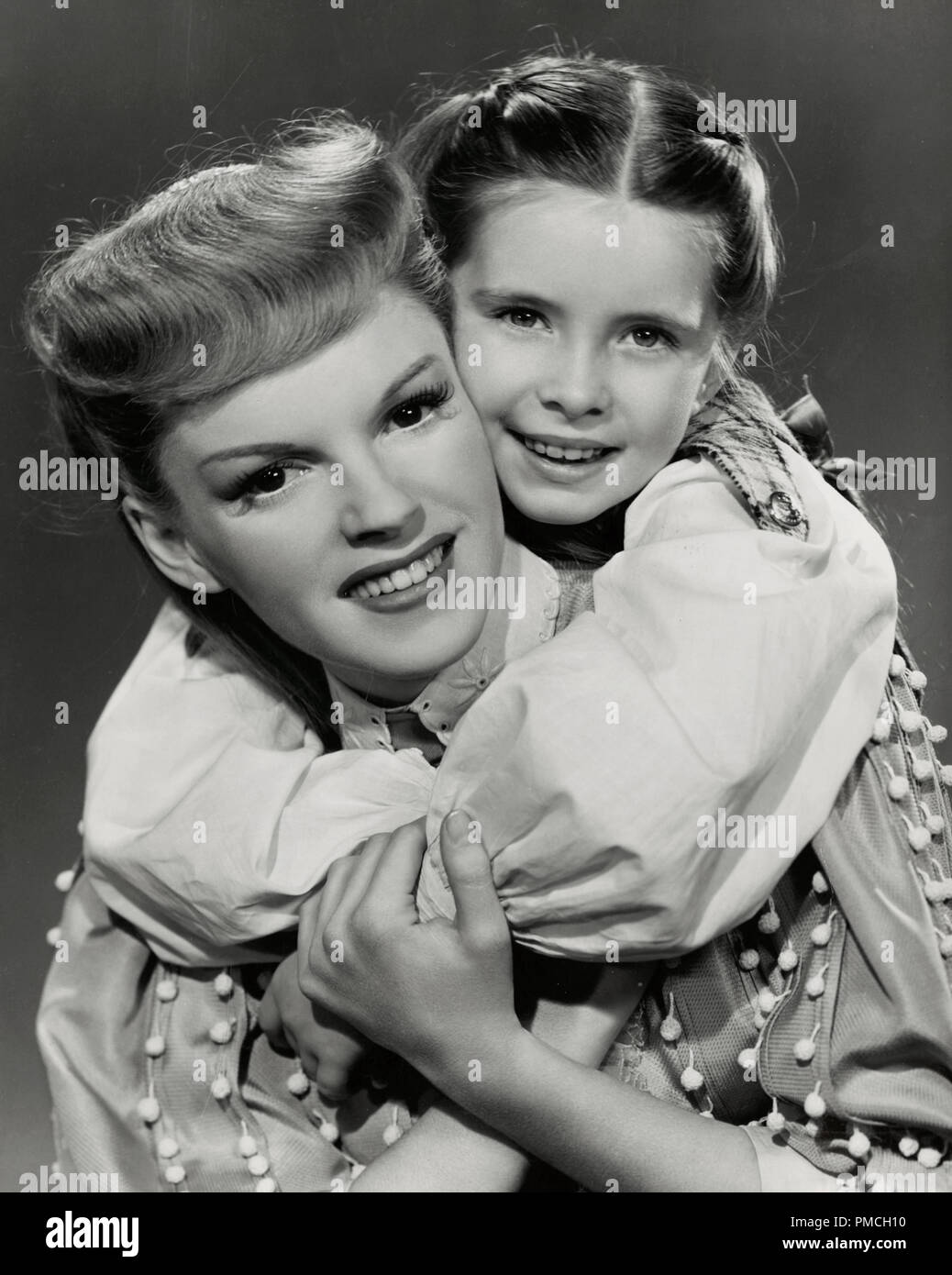 Judy Garland, Margaret O'Brien, in "Meet Me in St. Louis" (MGM, 1944). Datei Referenz # 33635 255 THA Stockfoto