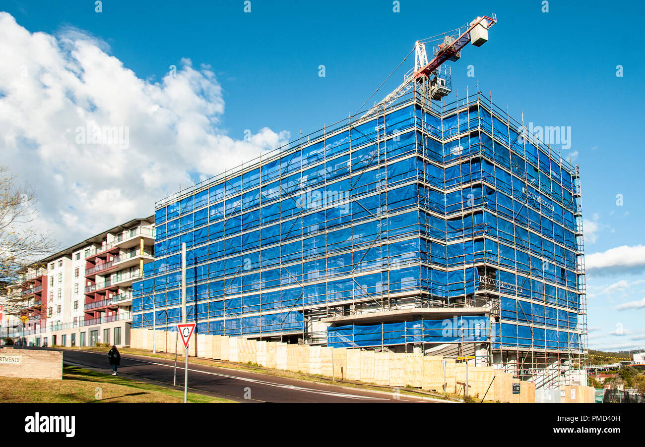 Gosford, New South Wales, Australien - 7. September. 2018: Bau und Gebäude Stand 134. Blick auf die neue Heimat Einheiten buildi Stockfoto