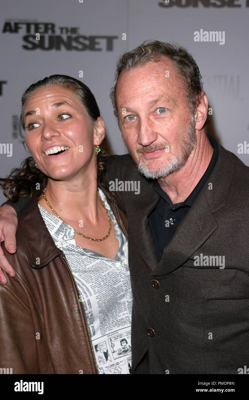 "Nach Sonnenuntergang" Premiere Nancy Stand, Robert Englund 11-04-2004 Foto von Joseph Martinez/PictureLux Datei Referenz # 21990 0015 - picturelux nur für redaktionelle Verwendung - Alle Rechte vorbehalten Stockfoto