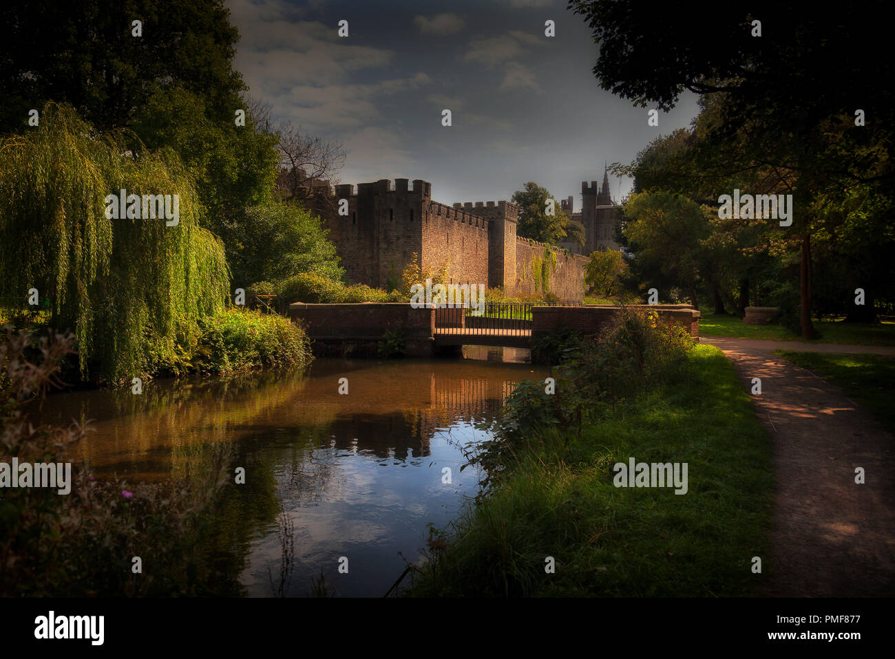 Das Schloss von Cardiff und Bute Park Stockfoto