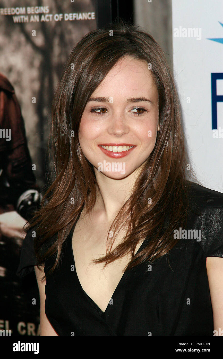 'Defiance' Premiere Ellen Page 11-9-2008/Cinerama Dome ArcLight Theater/Hollywood, CA/Paramount Pictures/Foto von Joseph Martinez Datei Referenz # 23656 0065 PLX nur für redaktionelle Verwendung - Alle Rechte vorbehalten Stockfoto