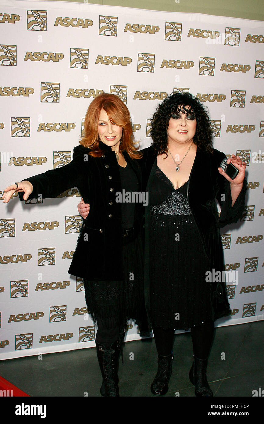 Nancy und Ann Wilson bei der 26. jährlichen ASCAP Pop Music Awards - Ankunft im Renaissance Hollywood Hotel in Hollywood, CA, 22. April 2009 statt. Foto von Picturelux Datei Referenz # 30017 0042 PLX nur für redaktionelle Verwendung - Alle Rechte vorbehalten Stockfoto