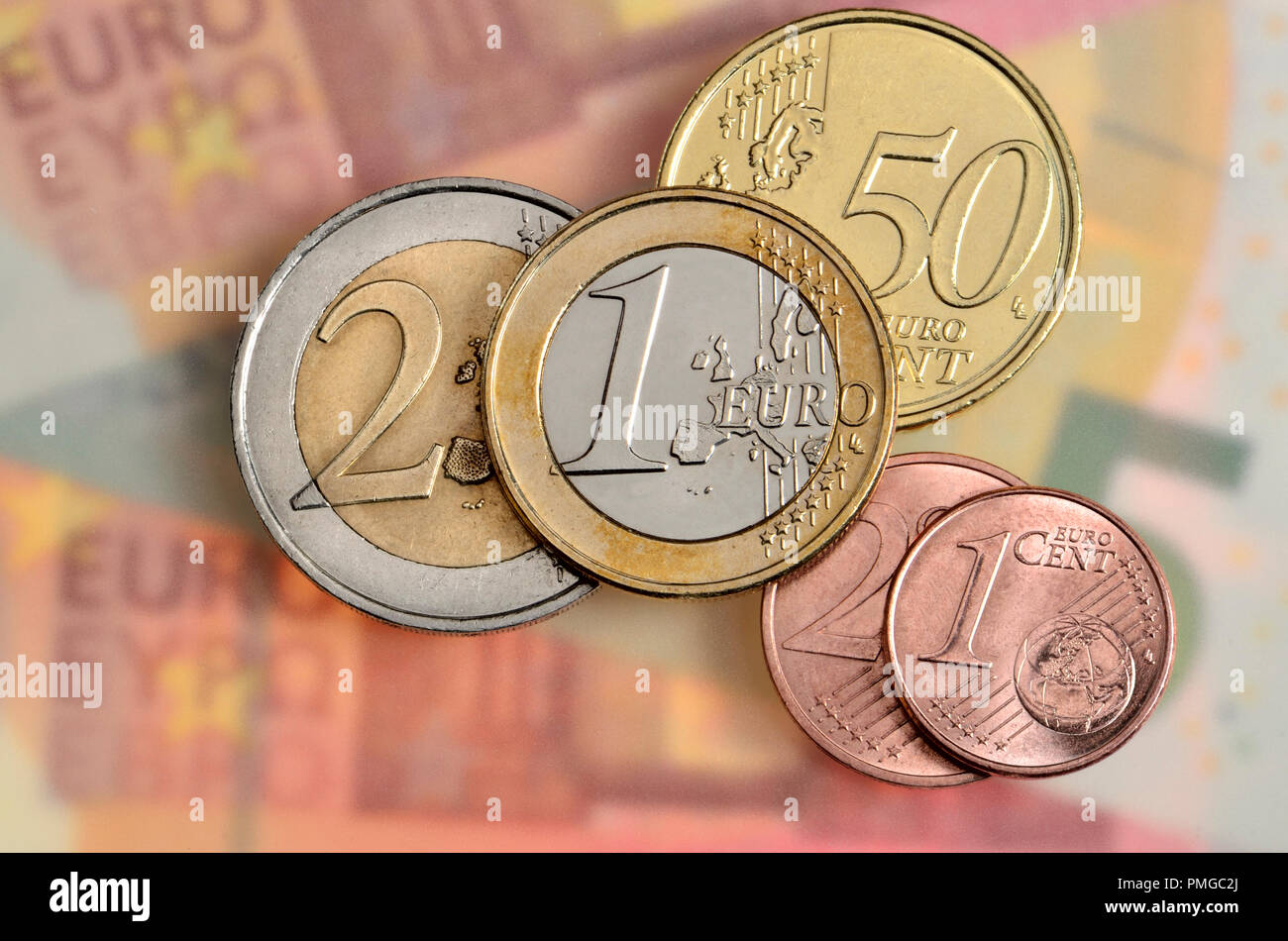 Euro-münzen der ursprünglichen 12 Mitglieder der Eurozone Stockfoto