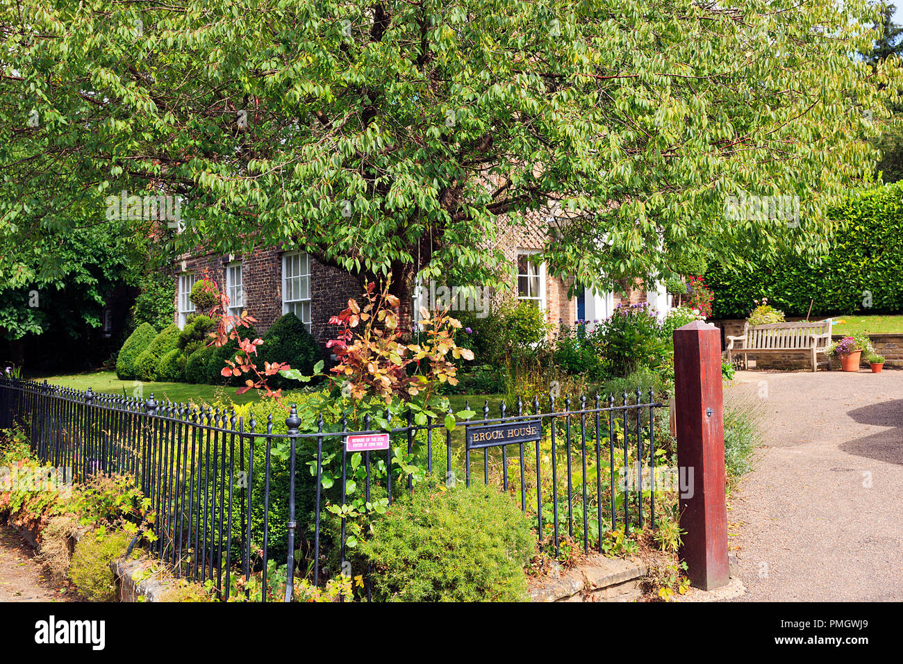 Haus & Garten in Thornton-le-Dale North Yorkshire Stockfoto