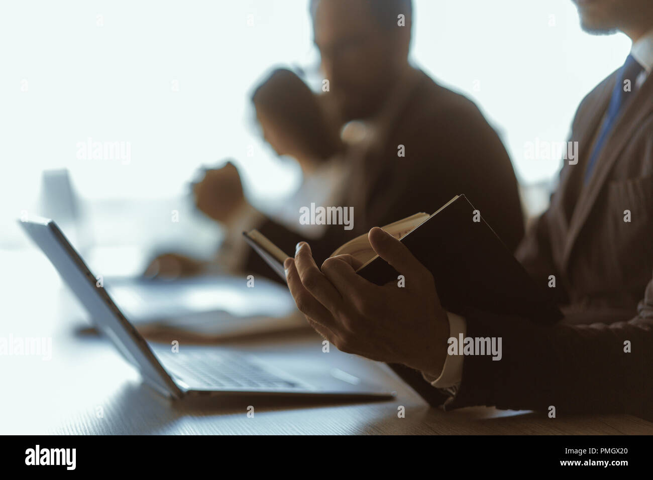 Team bei der Arbeit in kreativen Büro Stockfoto