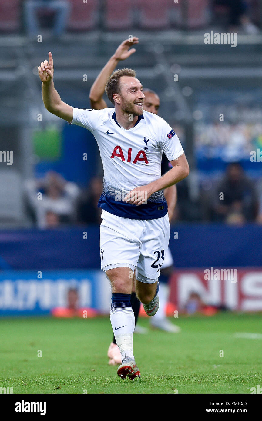 Mailand, Italien. 18. September 2018. Christian Eriksen von Tottenham Hotspur feiert zählenden erstes Ziel während der UEFA Champions League Gruppe B Spiel zwischen Inter Mailand und Tottenham Hotspur im Stadio San Siro, Mailand, Italien am 18. September 2018. Foto von Giuseppe Maffia. 18 Sep, 2018. Quelle: AFP 7/ZUMA Draht/Alamy leben Nachrichten Stockfoto