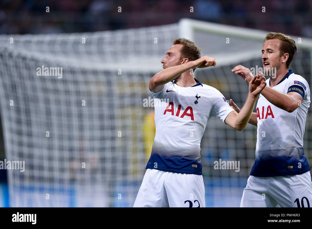 Mailand, Italien. 18. September 2018. Christian Eriksen von Tottenham Hotspur feiert zählenden erstes Ziel während der UEFA Champions League Gruppe B Spiel zwischen Inter Mailand und Tottenham Hotspur im Stadio San Siro, Mailand, Italien am 18. September 2018. Foto von Giuseppe Maffia. 18 Sep, 2018. Quelle: AFP 7/ZUMA Draht/Alamy leben Nachrichten Stockfoto