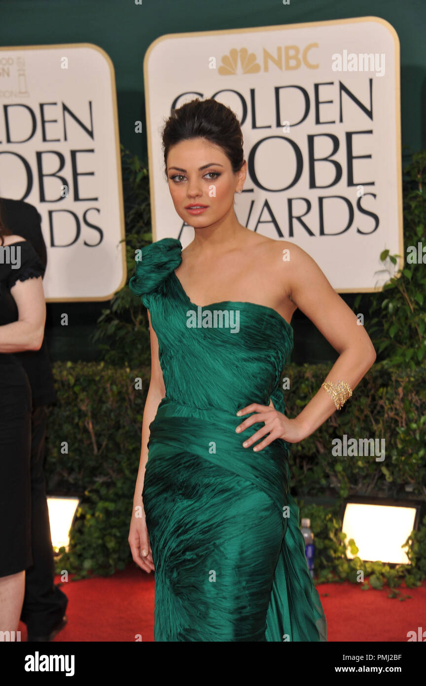 Mila Kunis an der 68. jährlichen Golden Globe Awards im Beverly Hilton Hotel. Januar 16, 2011 Beverly Hills, CA Foto von GFS/PictureLux Datei Referenz # 30825 124 Nur für den redaktionellen Gebrauch - Alle Rechte vorbehalten Stockfoto