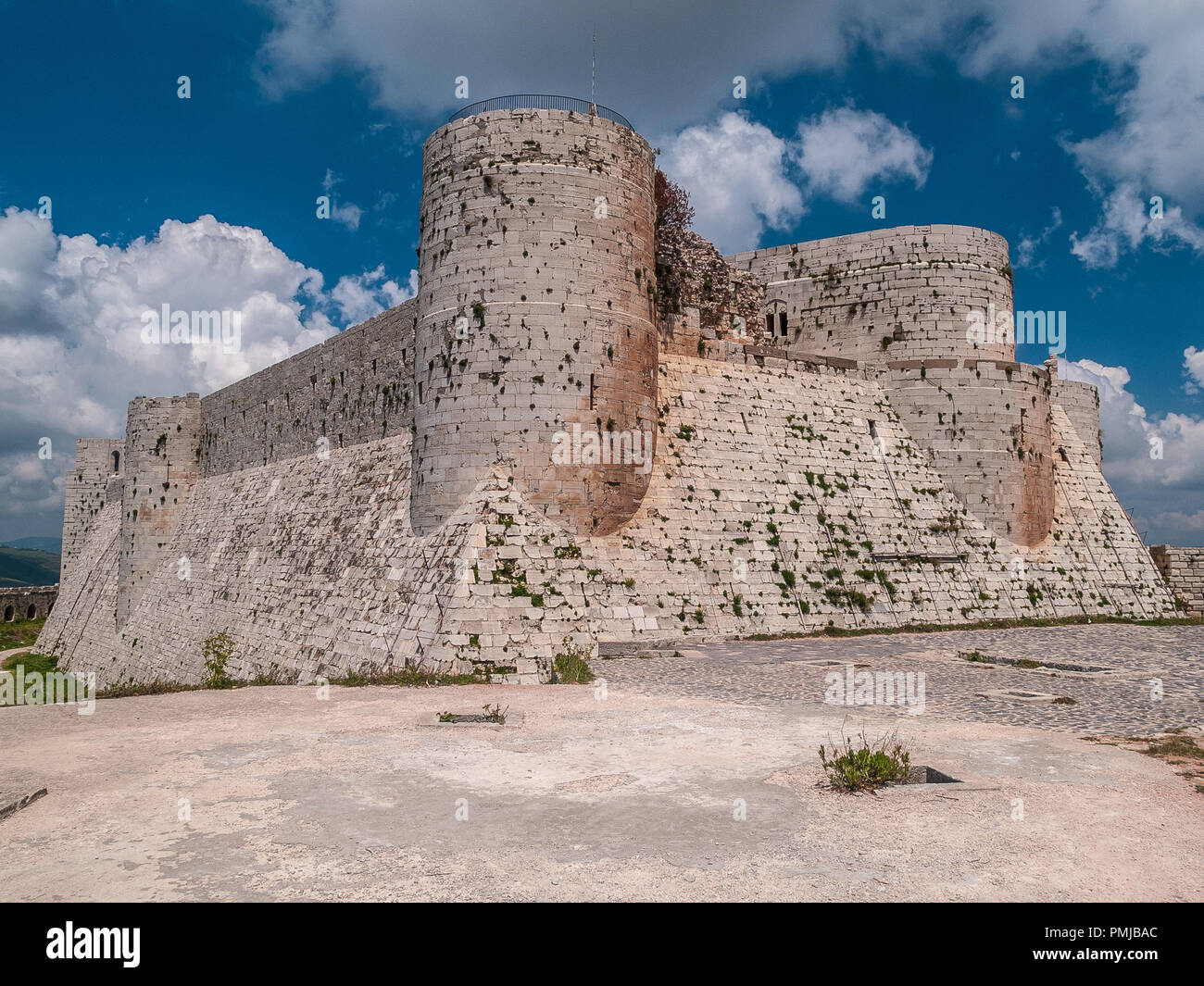 Krak des Chevaliers, ehemals Crac de l'Ospital ist ein Kreuzritter Burg in Syrien und eine der wichtigsten mittelalterlichen Burgen der Welt. Stockfoto