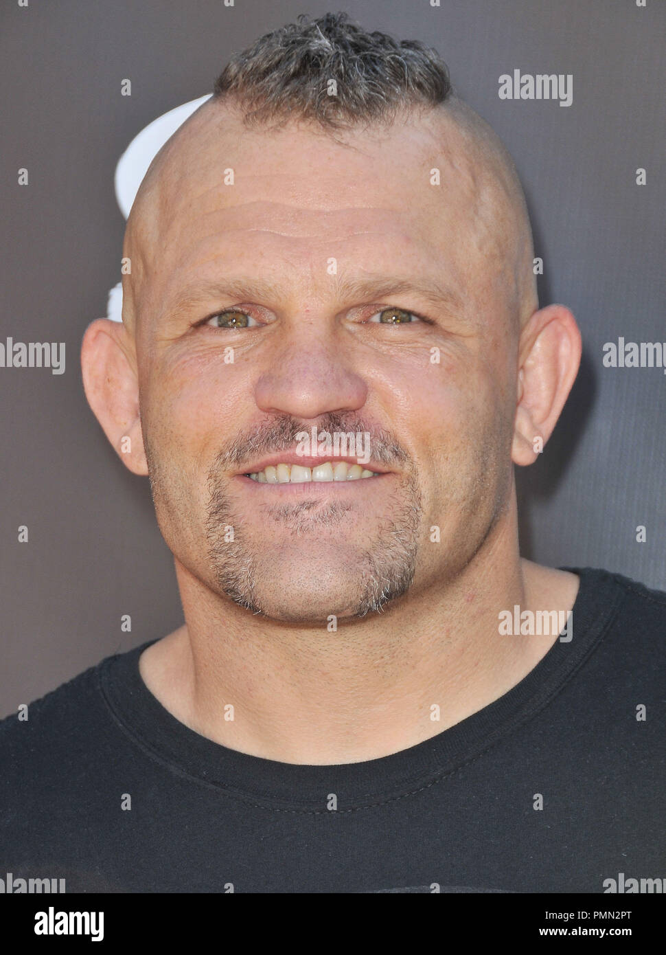 UFC Fighter Chuck Liddell am 8 Tony Hawk's Pro Jahr für Skateparks zugute gehalten an Ron Burkle's Green Acres Immobilien in Beverly Hills, CA. Die Veranstaltung fand am Sonntag, 2. Oktober 2011 statt. Foto von PRPP Pacific Rim Foto Presse/PictureLux Stockfoto