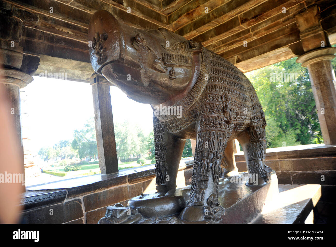 Skulptur von Wildschwein oder Varaha in Khajuraho Tempel der westlichen Gruppe Madhya Pradesh Indien Asien Stockfoto