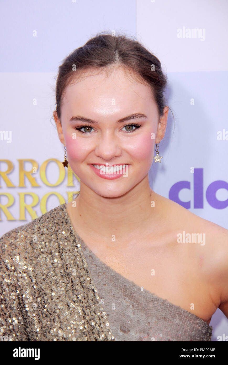 Madeline Carroll 03/17/2012 'Mirror Mirror' Premiere gehalten an Graumanâ??s Chinese Theatre in Hollywood, CA Foto von Ima Kuroda/HollywoodNewsWire.net/PictureLux Stockfoto