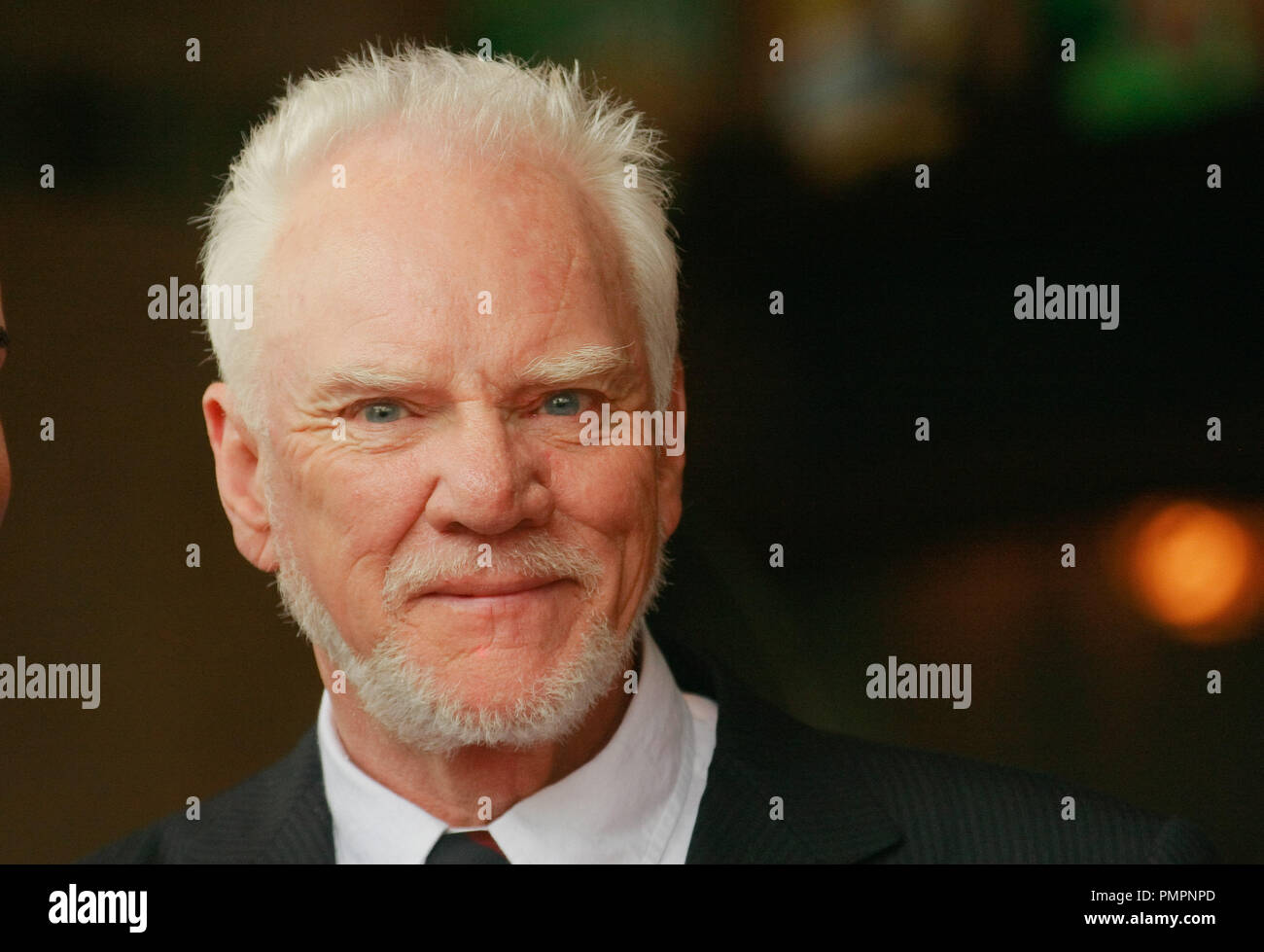 Malcolm McDowell im Hollywood Handelskammer Zeremonie ihn mit einem Stern auf dem Hollywood Walk of Fame zu Ehren in Hollywood, CA, 16. März 2012. Foto von Joe Martinez/PictureLux Stockfoto