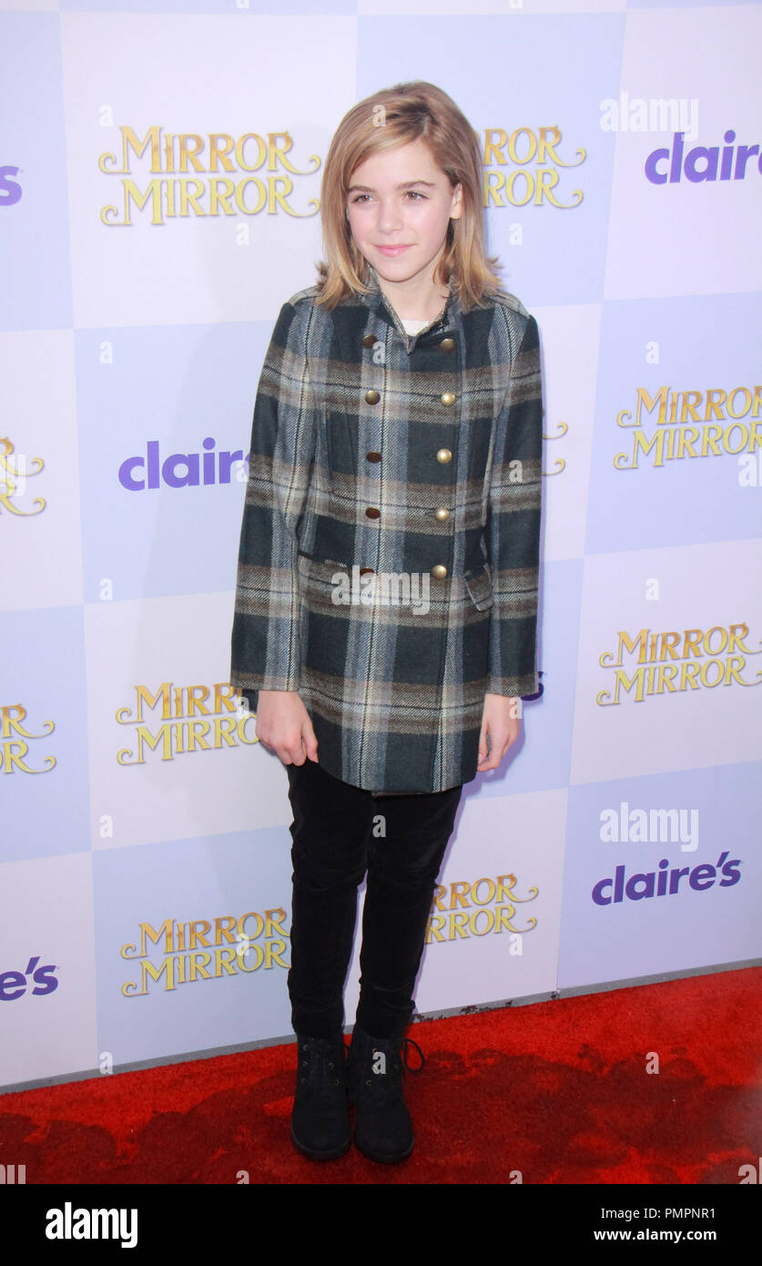 Kiernan Shipka 03/17/2012 'Mirror Mirror' Premiere am Grauman's Chinese Theater in Hollywood, CA Foto von Ima Kuroda/HollywoodNewsWire.net/PictureLux Stockfoto