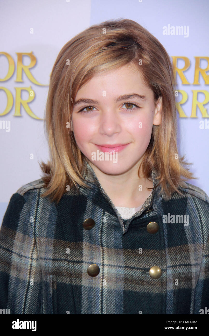 Kiernan Shipka 03/17/2012 'Mirror Mirror' Premiere am Grauman's Chinese Theater in Hollywood, CA Foto von Ima Kuroda/HollywoodNewsWire.net/PictureLux Stockfoto