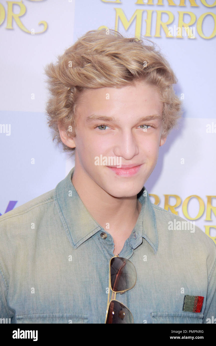 Cody Simpson 03/17/2012 'Mirror Mirror' Premiere gehalten an Graumanâ??s Chinese Theatre in Hollywood, CA Foto von Ima Kuroda/HollywoodNewsWire.net/PictureLux Stockfoto
