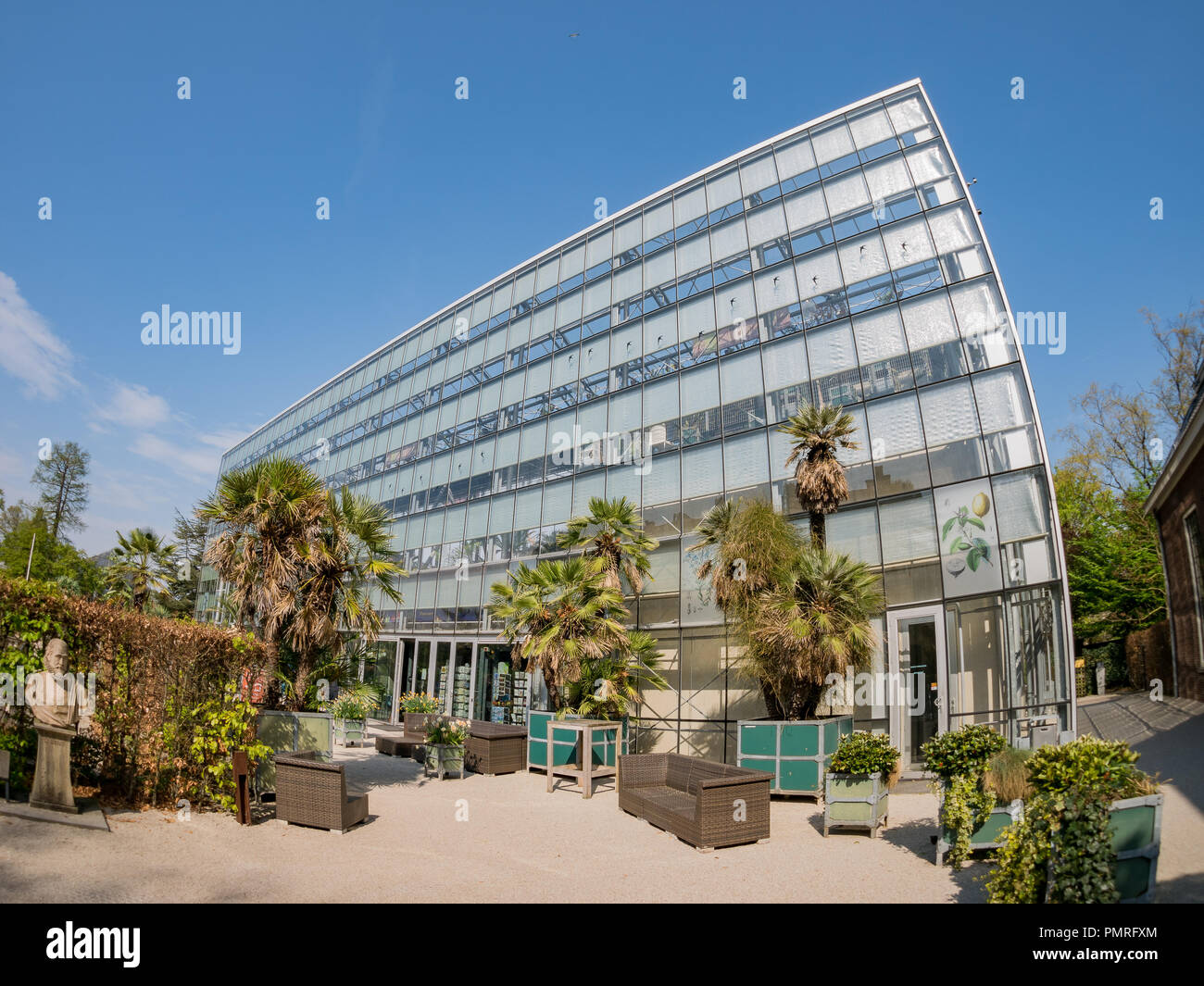 Außenansicht des berühmten Hortus Botanicus Leiden, Niederlande Stockfoto