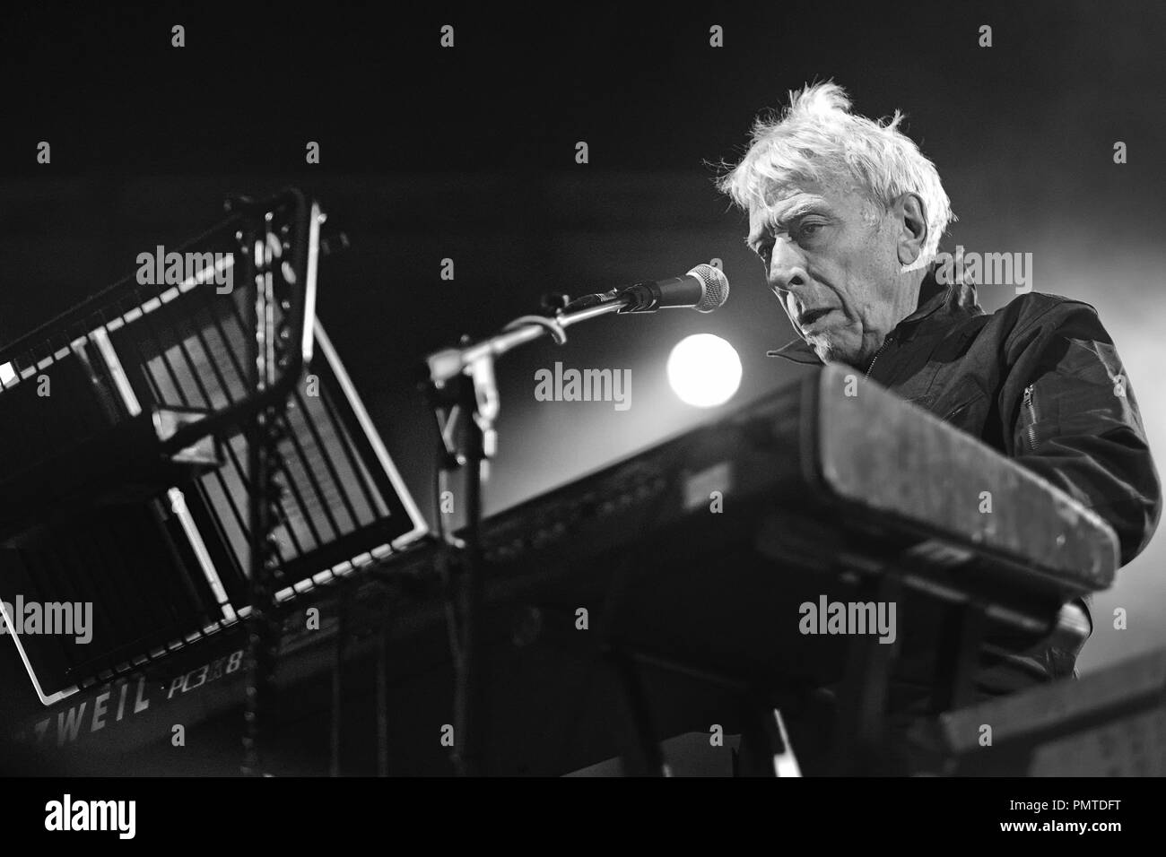 John Cale live auf der Bühne am Ende der Straße Festival 2018 Stockfoto