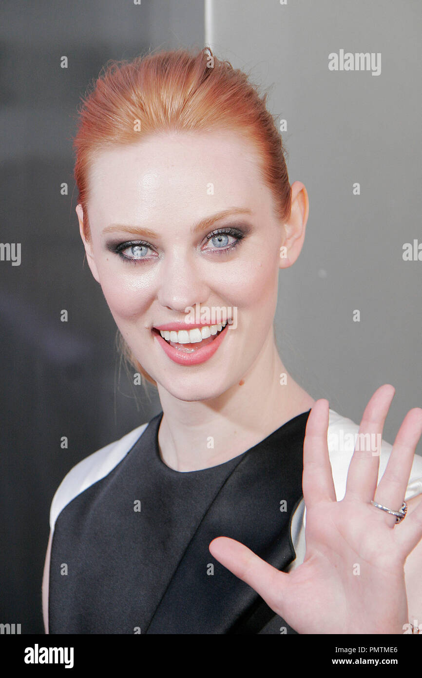 Deborah Ann Woll 11.06.2013 "True Blood" Staffel 6 statt im Cinerama Dome in Hollywood, CA-Foto von Kazuki Hirata / HollywoodNewsWire.net Stockfoto