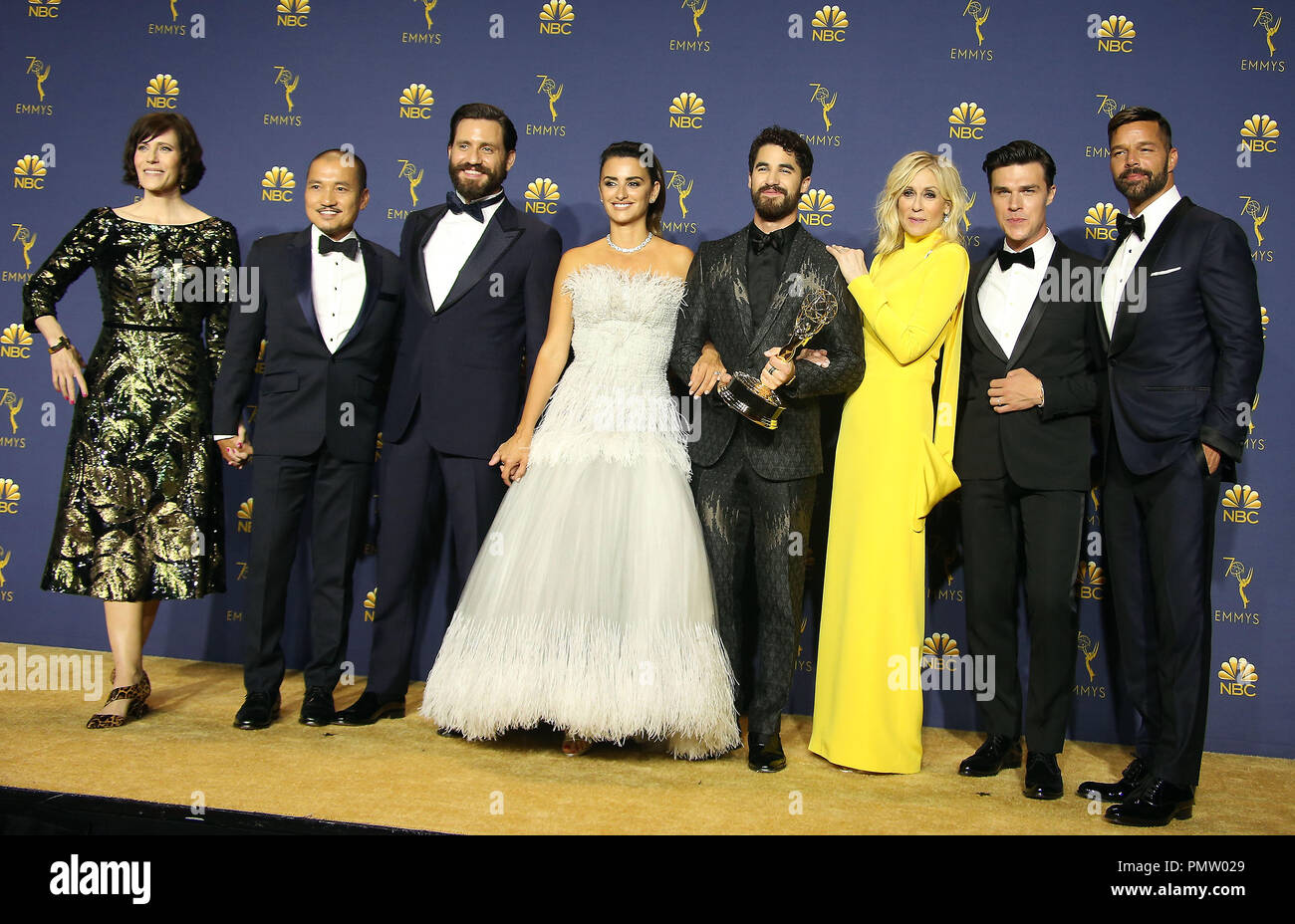 Los Angeles, Kalifornien, USA. September 2018. 17. September 2018 - Los Anles, Kalifornien - Edgar Ramirez, Penelope Cruz, Darren Criss, Judith Light, Finn Wittrock, Ricky Martin. 70. Primetime Emmy Awards im Microsoft Theater L.A. LIVE. Foto: Faye Sadou/Admedia Stockfoto