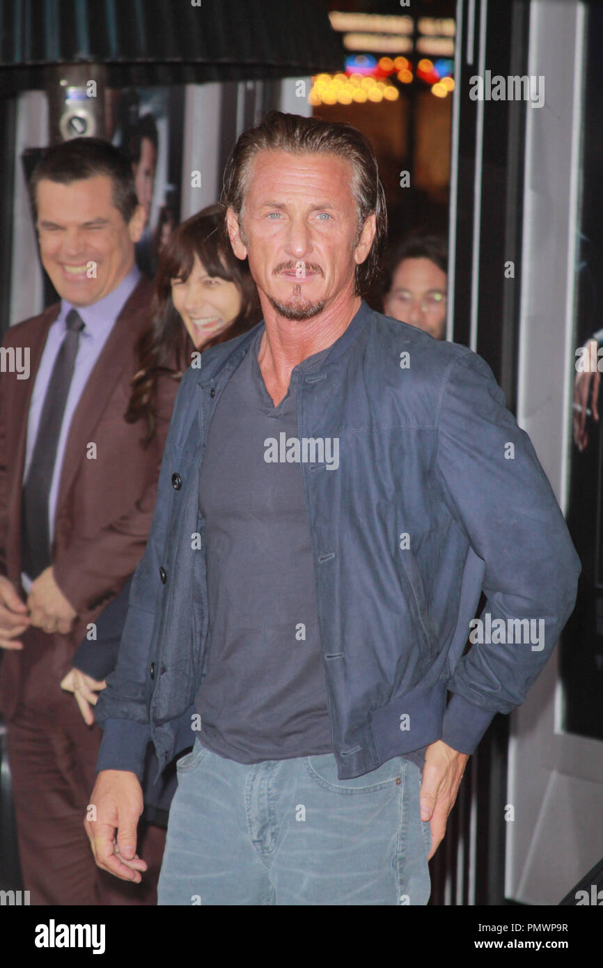 Sean Penn 01/07/2013 "Gangster Squad' Premiere am Grauman's Chinese Theater in Hollywood, CA Foto von Izumi Hasegawa/HNW/PictureLux gehalten Stockfoto