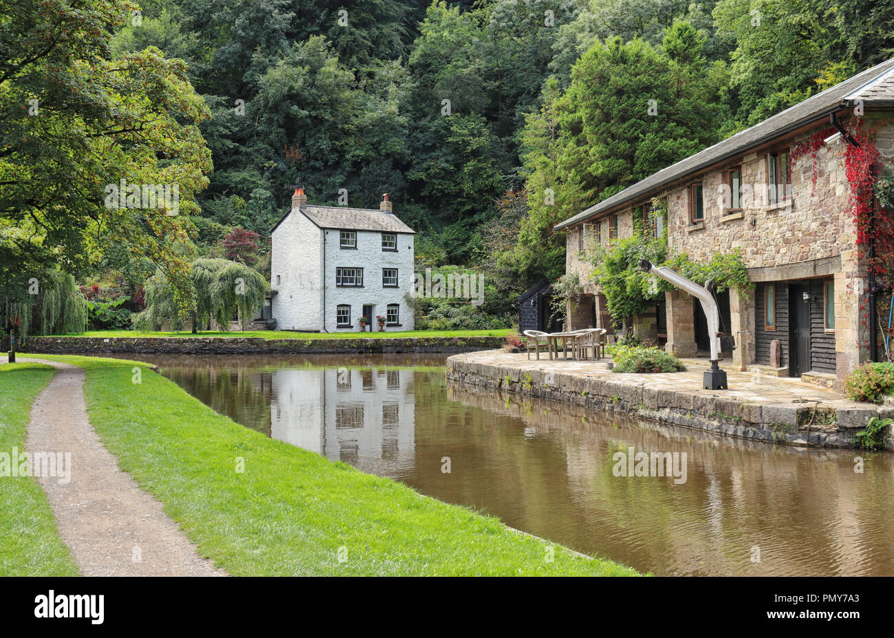 Canal Side House und Wharf auf der Brecon und Monmouthshire Kanal in South Wales Stockfoto