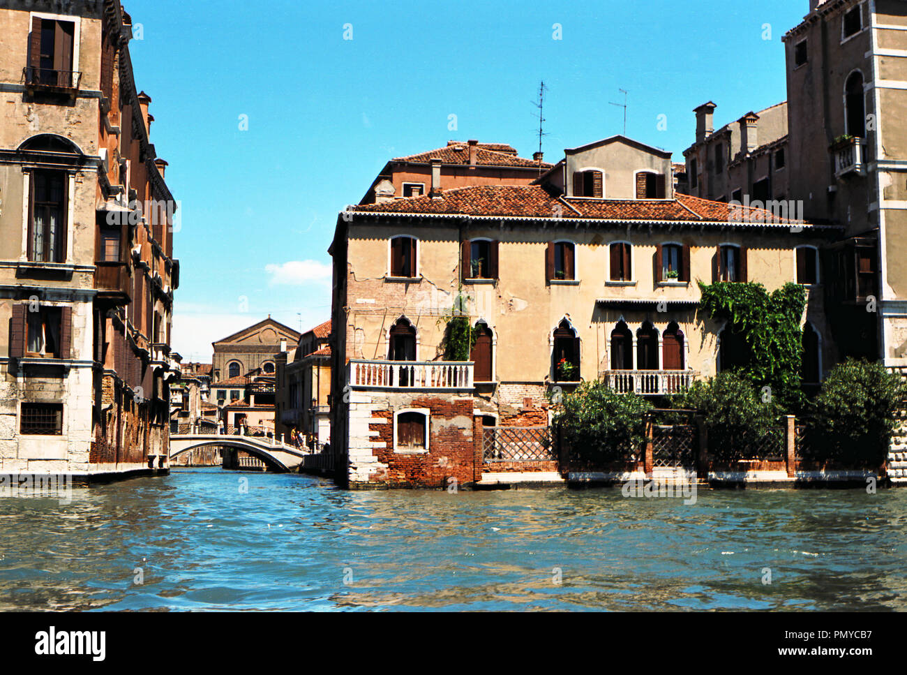 Kleine Brücke overa canal Fütterung vom Canal Grande, Venedig, Italien Stockfoto