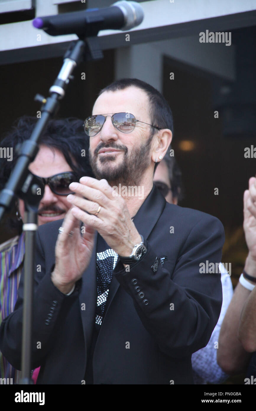Ringo Starr 07/07/2014 John Varvatos & Ringo Starr verkünden Zusammenarbeit anlässlich von Ringo's Geburtstag gehalten an der Hauptstadt Datensätze Gebäude in Los Angeles, CA Foto von Izumi Hasegawa/HNW/PictureLux Stockfoto