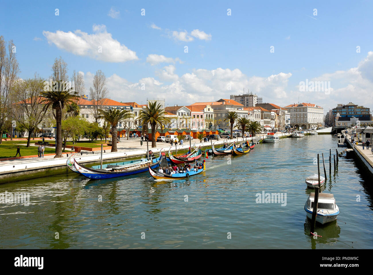 Aveiro und der traditionellen Boote, Moliceiros. Portugal Stockfoto