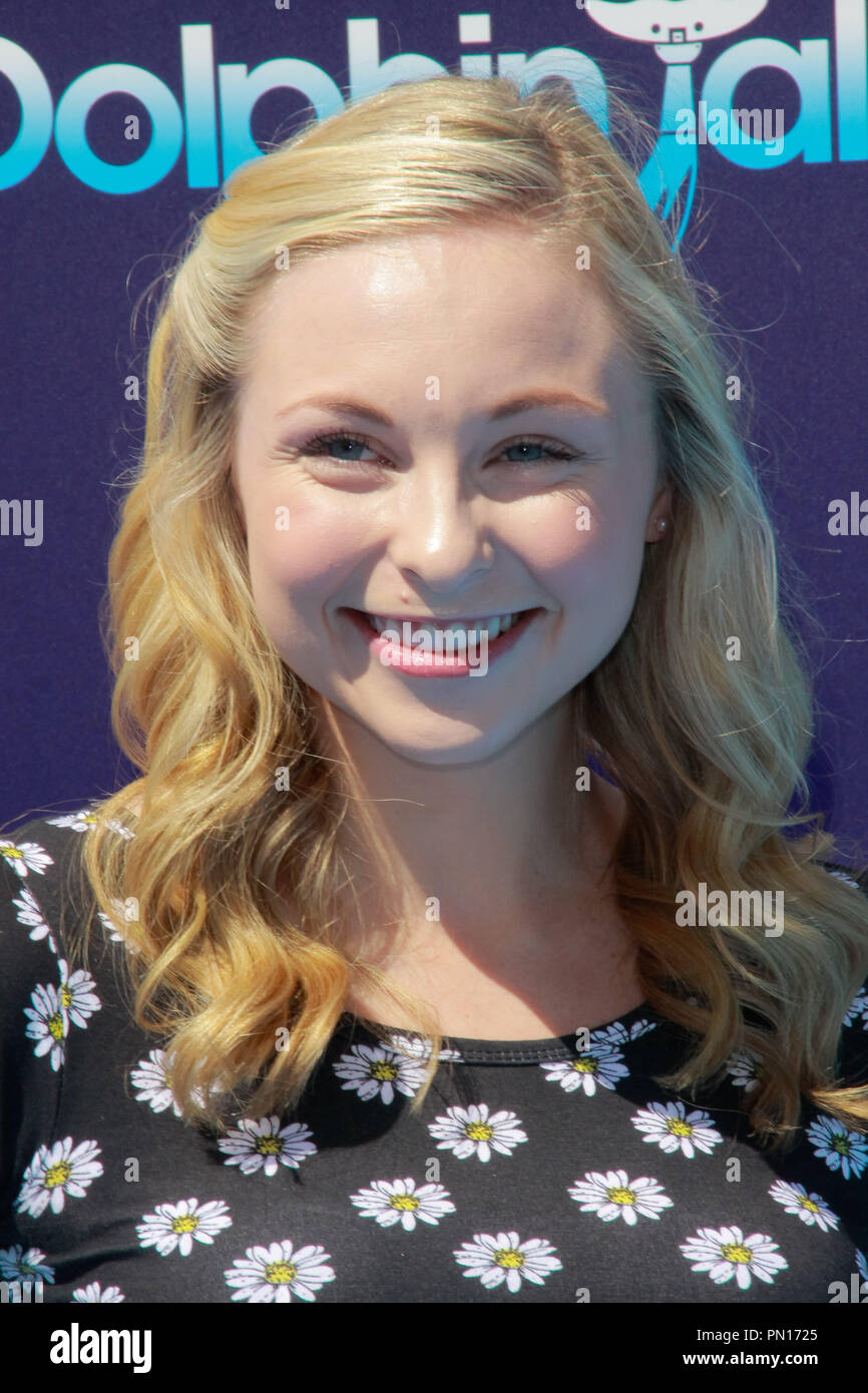 Shelby Wulfert an der Warner Bros. Bilder und von Alcon Entertainment Premiere von 'Dolphin Geschichte 2' im Regency Dorf Theater in Westwood, CA, 7. September 2014 statt. Foto von Joe Martinez/PictureLux Stockfoto