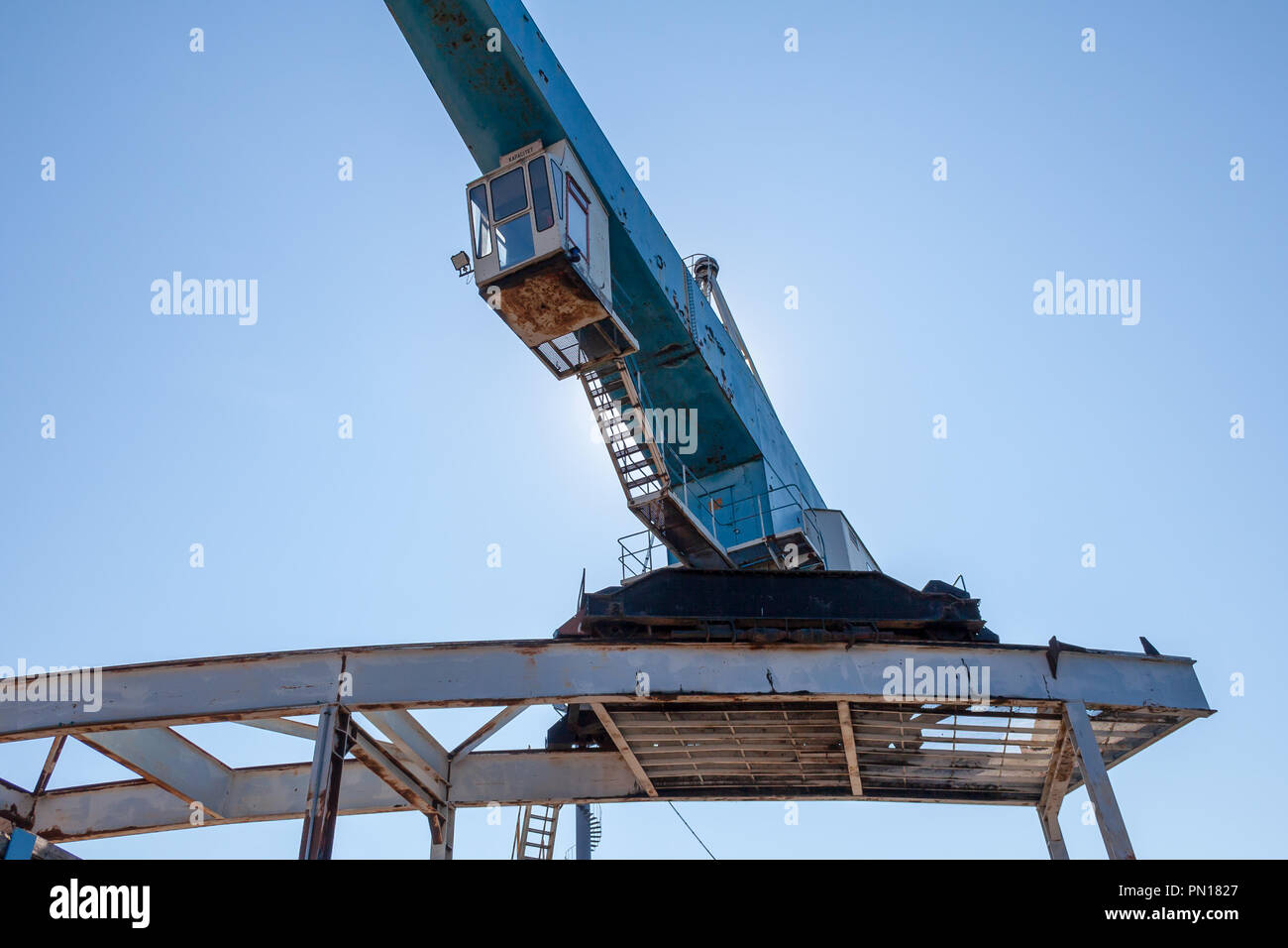 Kran an der Kalk und Mörtel Werke (Kalk- og Mørtelvaerket), Kalkbraenderiloebskaj, Nordhavn, Kopenhagen, Dänemark; jetzt abgerissen Stockfoto