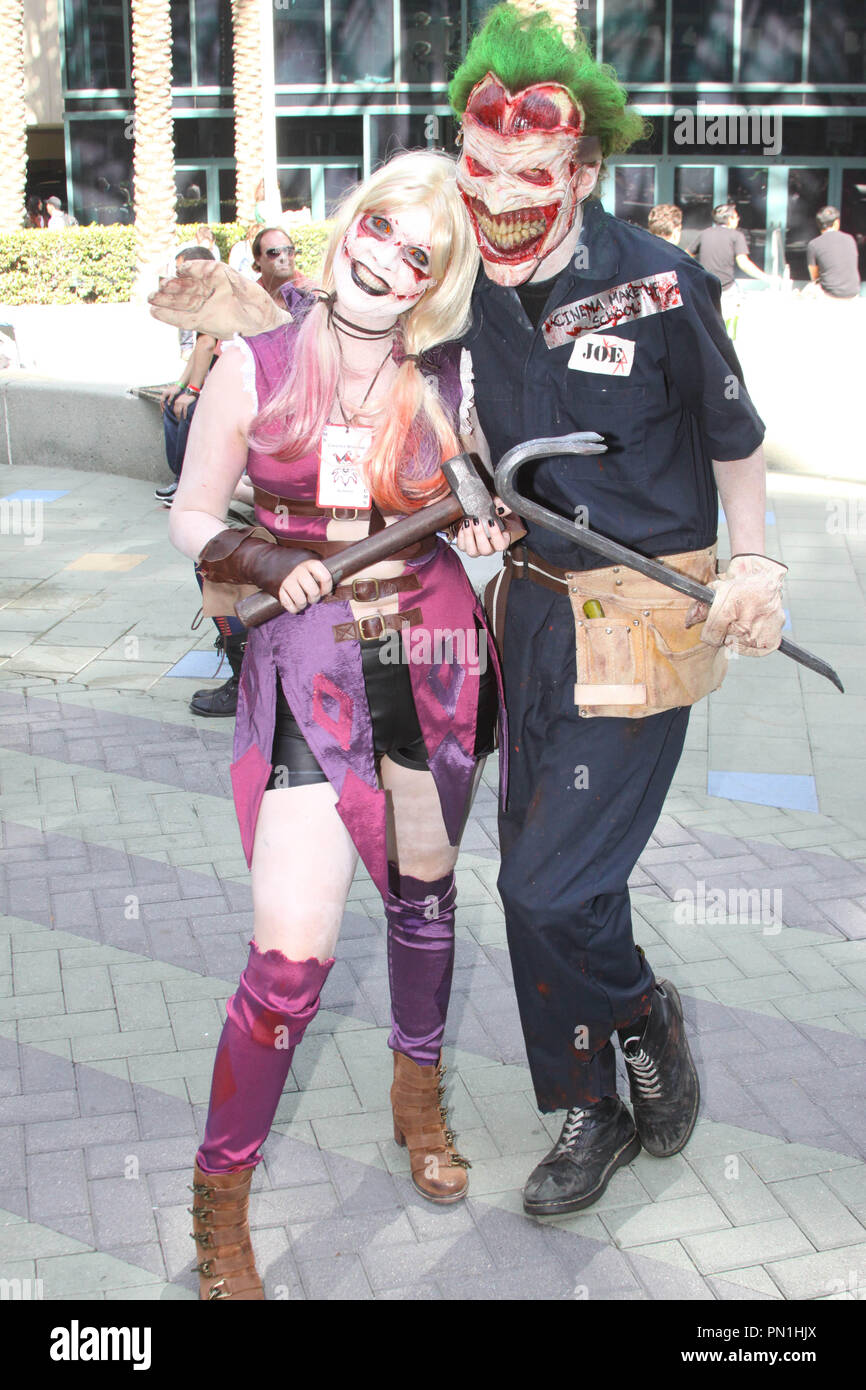 Atmosphäre in Wonder Con 2014 Tag Zwei im Anaheim Convention Center in Anaheim, CA, 19. April 2014. Foto: Richard Chavez/PictureLux Stockfoto