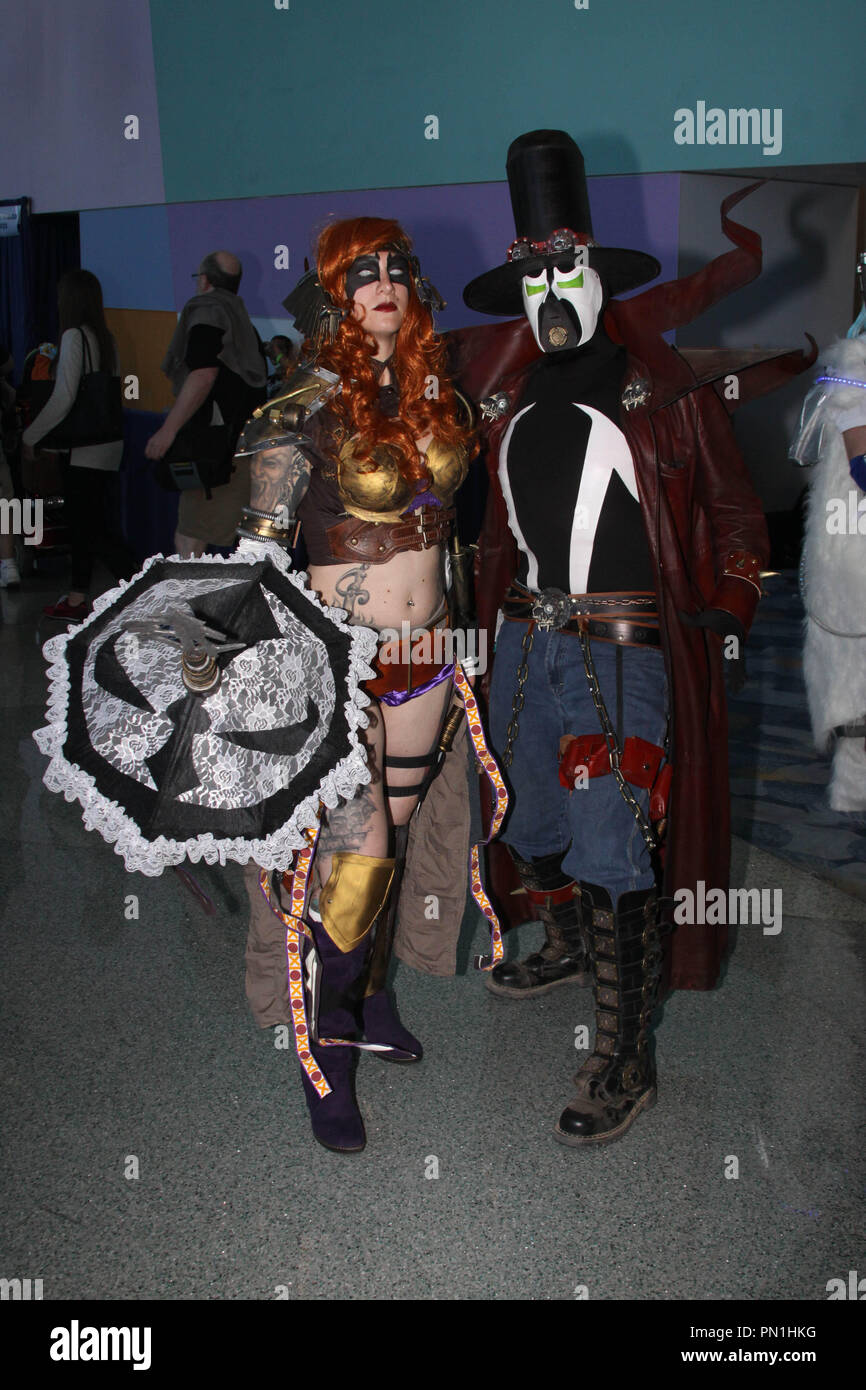 Atmosphäre in Wonder Con 2014 Tag Zwei im Anaheim Convention Center in Anaheim, CA, 19. April 2014. Foto: Richard Chavez/PictureLux Stockfoto